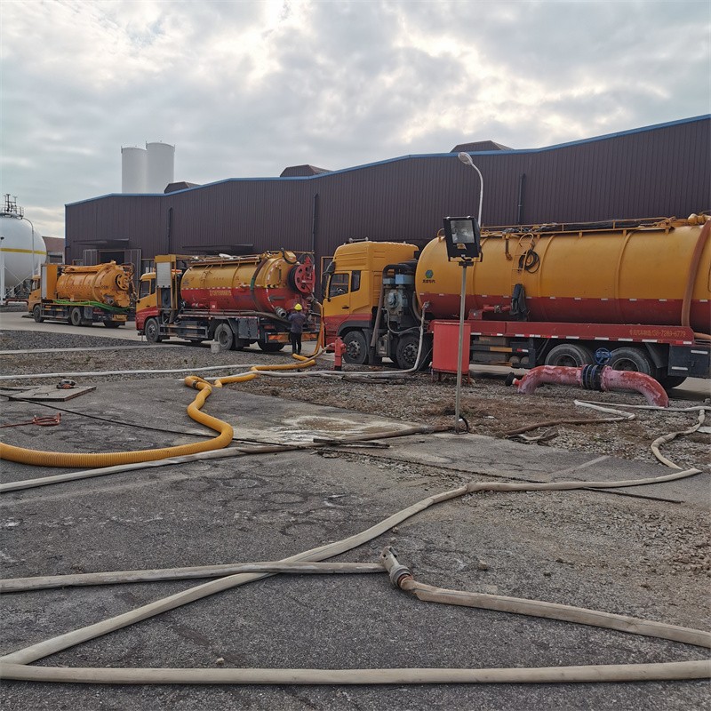 彭泽污水池清理